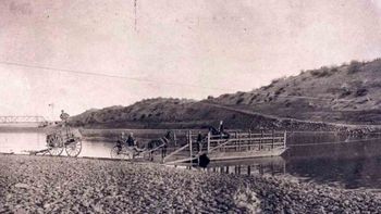 carreton de los rosa.jpg