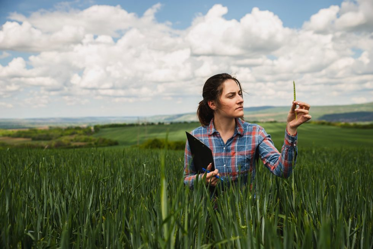 Las ingenieras agrónomas perciben hasta un 72% menos que sus colegas en otros países. Las ingenieras agrónomas perciben hasta un 72% menos que sus colegas en otros países.