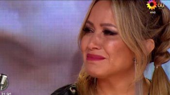 cantando: karina se quebro con el conmovedor homenaje por el dia de la madre cantando: karina se quebro con el conmovedor homenaje por el dia de la madre