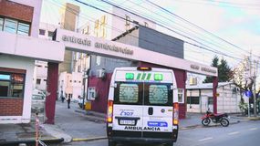 ¿Cómo sigue el motociclista accidentado que fue derivado a Neuquén?