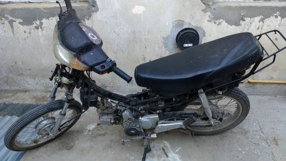 Robó un moto