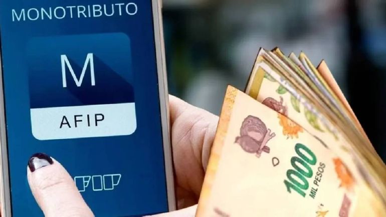 ¿Es posible ser monotributista y a la vez recibir un salariofijo de un empleador?