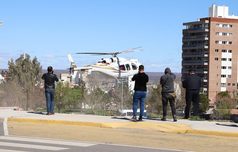 El impresionante operativo en Neuquén capital por el traslado de los heridos en Rincón de los Sauces / Foto