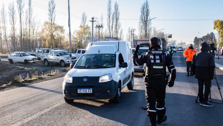 Desviarán el tránsito nocturno en la Ruta 22 por tareas de limpieza