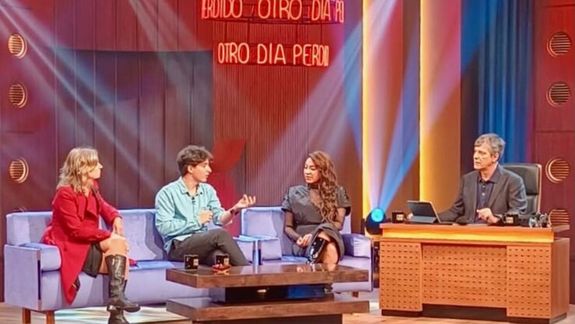 El neuquino Pedro Martínez Viademonte, en el programa Otro día perdido, junto a Mario Pergolini.&nbsp;