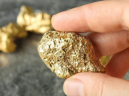 Proyecciones a 2035: exportaciones de oro superan 5.000 millones USD, revitalizadas por proyectos de cobre. Fuente: Economía Minera. Proyecciones a 2035: exportaciones de oro superan 5.000 millones USD, revitalizadas por proyectos de cobre. Fuente: Economía Minera.