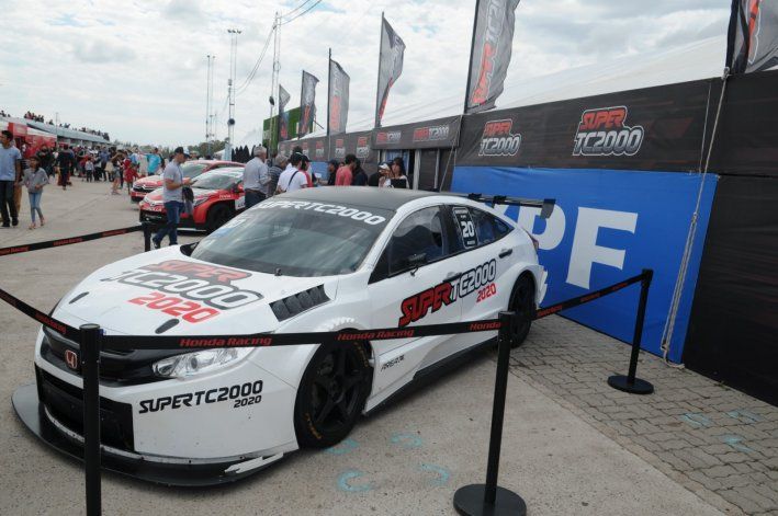El auto 2020 del Súper TC2000 girará en Centenario