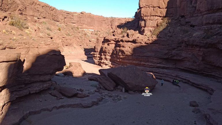 Rescate de una mujer accidentada en el cañadón de El Chocón