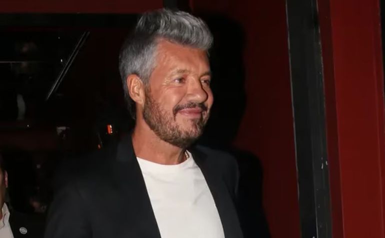 Marcelo Tinelli llegando al evento en el que coincidió con su Momi Giardina.