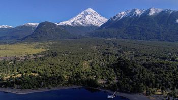 “Neuquén, Trabun Mapu” es el himno de la provincia desde 1989. “Neuquén, Trabun Mapu” es el himno de la provincia desde 1989.