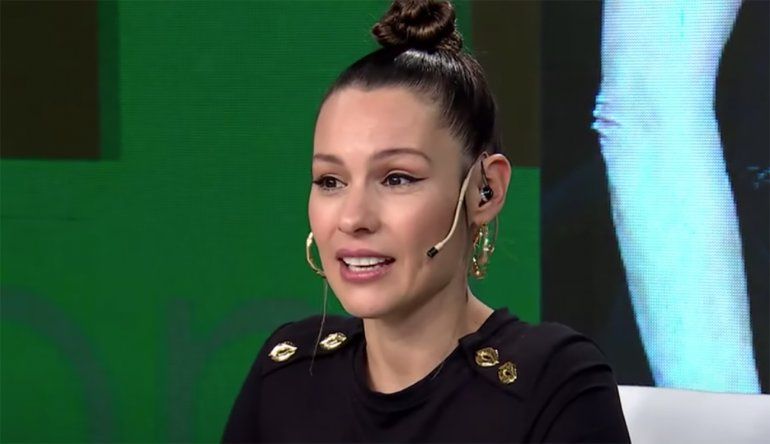Pampita sali&oacute; con los tapones de punta por la extensi&oacute;n de la cuarentena.