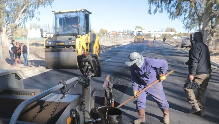 La obra de asfalto en barrio Valentina Sur en Neuquén