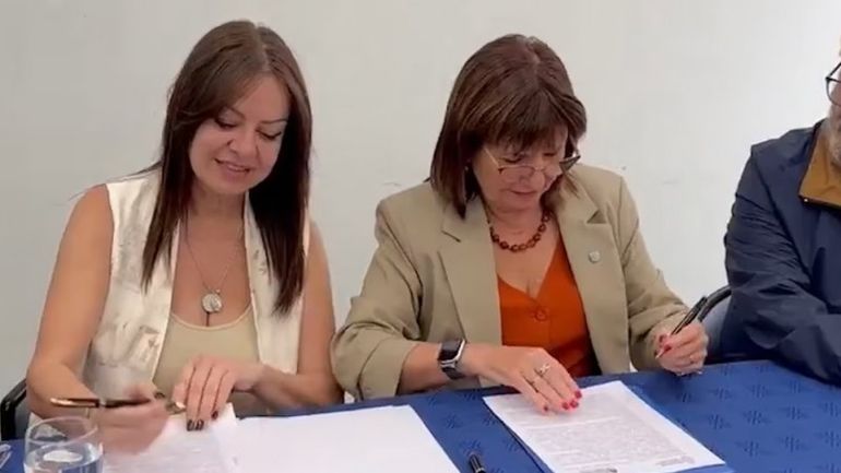 Bullrich y Pettovello firmaron el retorno del Servicio Cívico. Bullrich y Pettovello firmaron el retorno del Servicio Cívico.