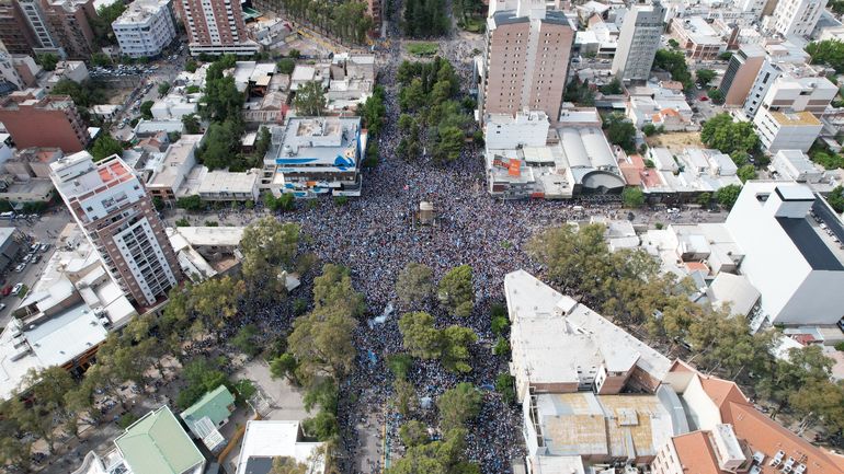 ¡Impresionante! El festejo en Neuquén desde el drone de LMN