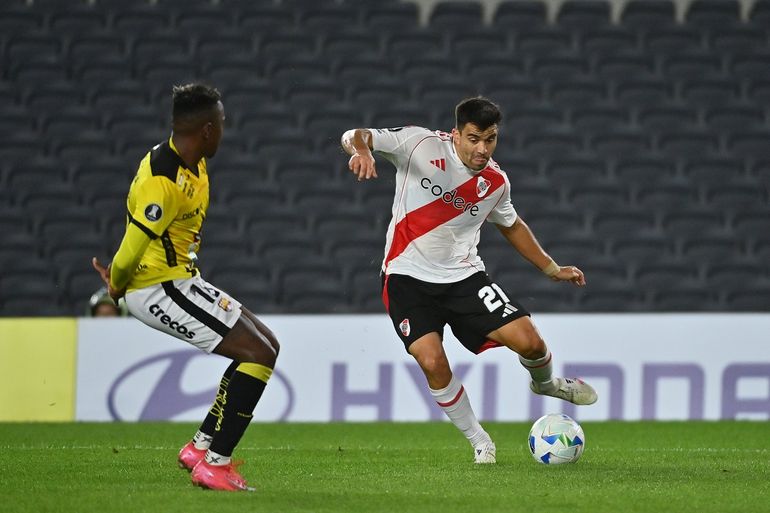 Sin goles ni gente, River no pudo con Barcelona de Ecuador en otra noche pálida