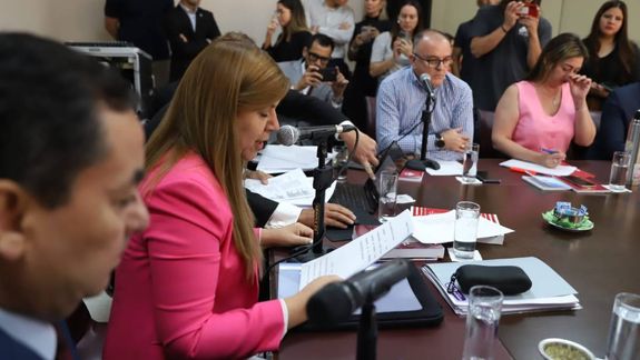 Gloria Ruiz ejerce su defensa por presunta inhabilidad moral y pide la nulidad de la investigación