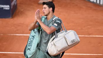 El momento de furia de un tenista con el público argentino en Roland Garros. El momento de furia de un tenista con el público argentino en Roland Garros.