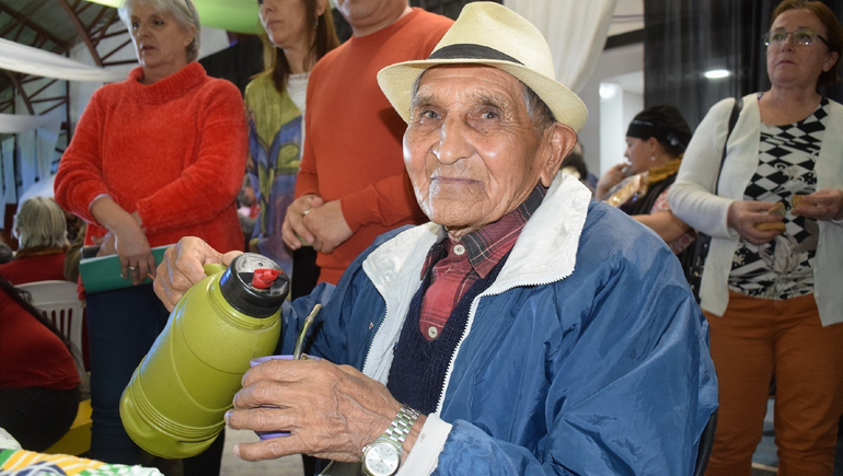 Don Tolín: historia viva  de los buscadores de oro