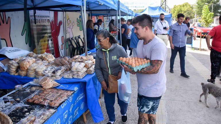 Una feria para aliviar el bolsillo de los neuquinos