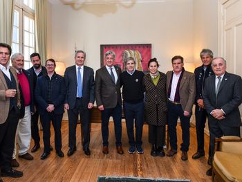 No adelanté ninguna medida, porque esas son cosas que va a anunciar el presidente, señaló Caputo tras la reunión con la Mesa de Enlace.