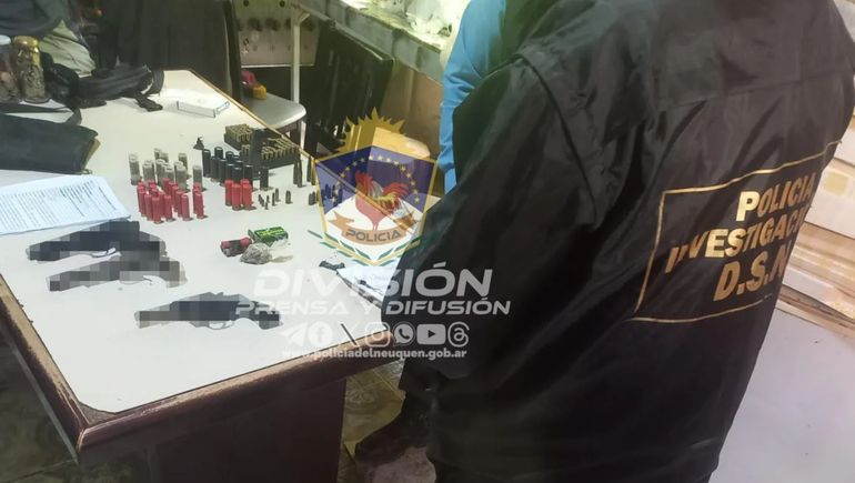 Importante operativo de allanamientos a dos bandas antagónicas de Valentina Sur