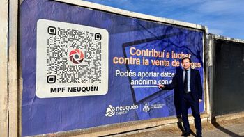 comenzo la campana de difusion del codigo qr para denunciar microtrafico en neuquen comenzo la campana de difusion del codigo qr para denunciar microtrafico en neuquen