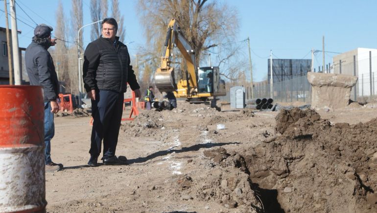 Mariano Gaido anunció importante obra de infraestructura y de pavimentación en Altos del Limay