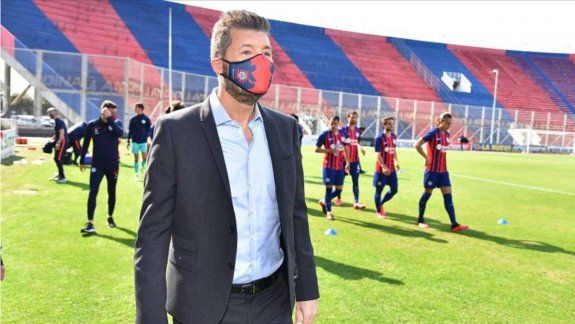 La FIFA sancionó a San Lorenzo y hay rumores que los Romeros quieren irse