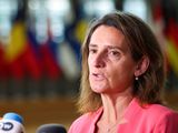 tag:reuters.com,2023:newsml_KBN2X71M9