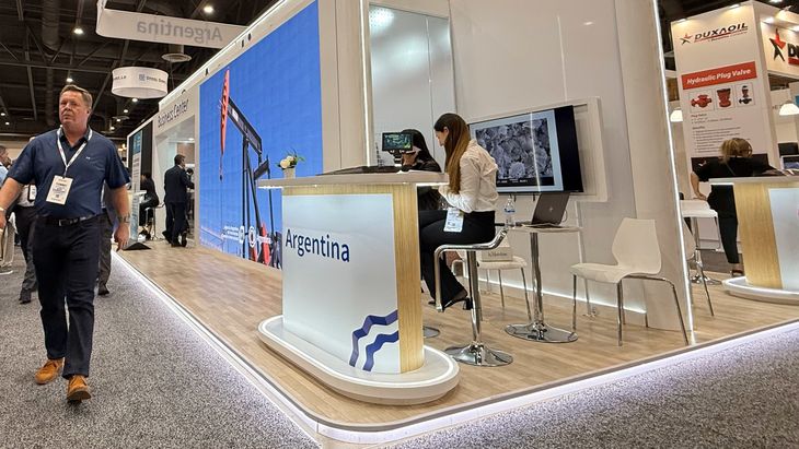 En la OTC 2025, Argentina buscó posicionar a Vaca Muerta como el activo más atractivo para invertir en el Cono Sur.