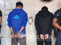 intentaron robar un comercio, los vieron por las camaras y fueron detenidos intentaron robar un comercio, los vieron por las camaras y fueron detenidos