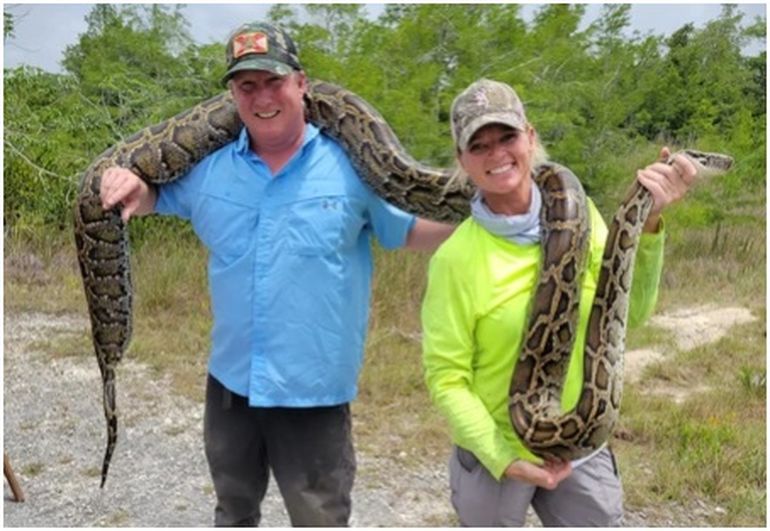 Amy Siewe, en plena caza. Amy Siewe, en plena caza.