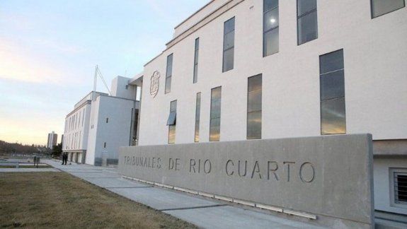 Fallo histórico: absolvieron a una mujer que mató a su golpeador