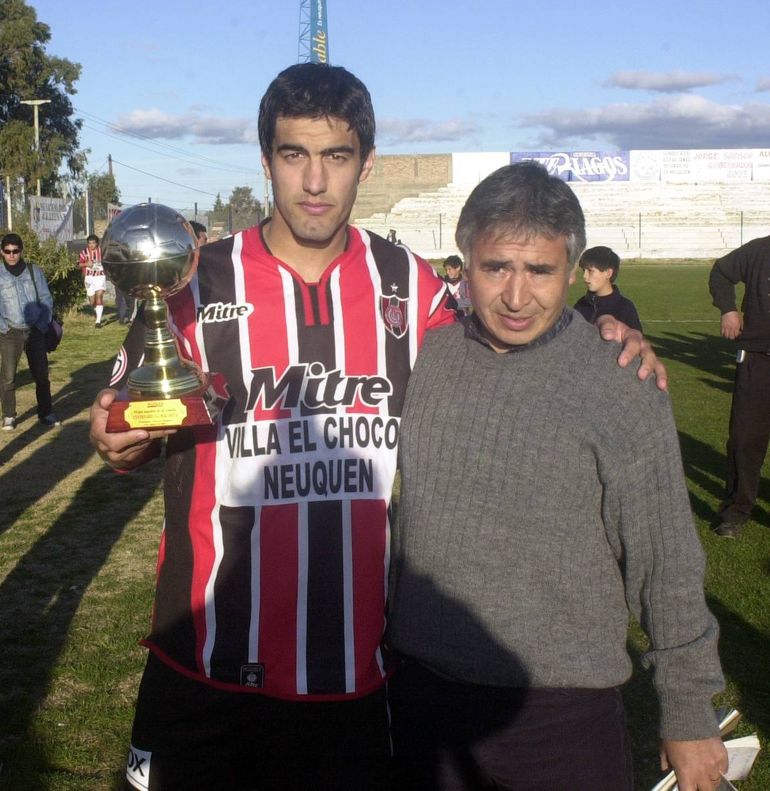 Cofre con Manolo Berra. Cofre con Manolo Berra.