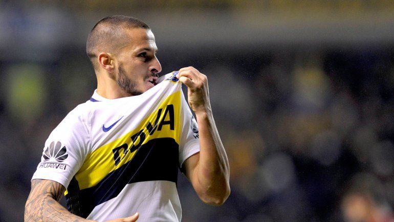 Con un gran gol de Benedetto