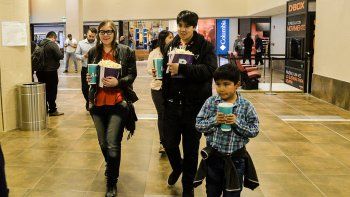 los cines reducen capacidad y no venden butacas juntas los cines reducen capacidad y no venden butacas juntas