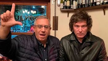 Maslatón, en otros tiempos, junto a Javier Milei. Maslatón, en otros tiempos, junto a Javier Milei.