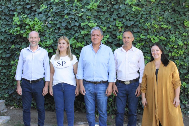 Marcelo Zúñiga del Partido Justicialista, Soledad Martínez, del Frente Grande, con Rolando Figueroa.