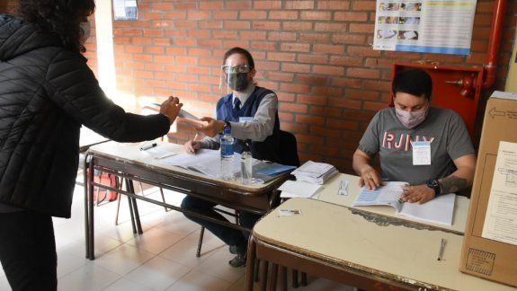 Tendencia en Neuquén: el MPN saca más votos y Eguía es la gran sorpresa