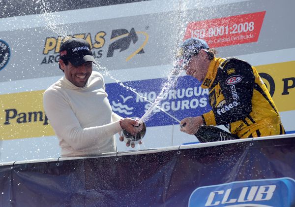 Ponce de León ganó de punta a punta