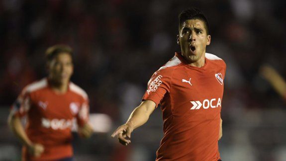 Independiente fue justo ganador en una noche que tuvo todos los condimentos de una velada copera extraordinaria. Fernández y Benítez, los autores de dos verdaderos golazos.&nbsp;