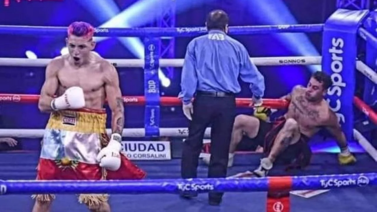 El Pacman sigue volteando muñecos.