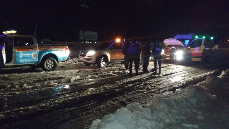 Un equipo de fútbol quedó varado por la nieve en la ruta