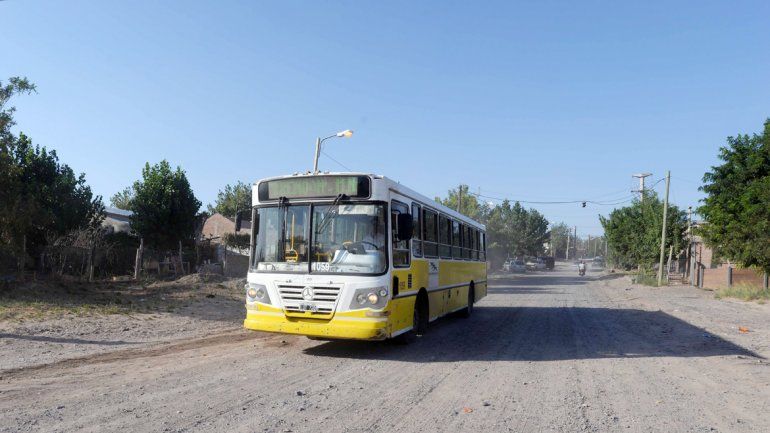 Los vecinos de Toma Norte tomaron un colectivo para reclamar respuestas.