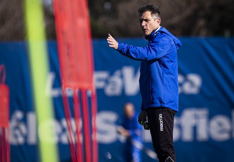 Innovador: en Vélez, Guillermo metió pantallas gigantes en los entrenamientos