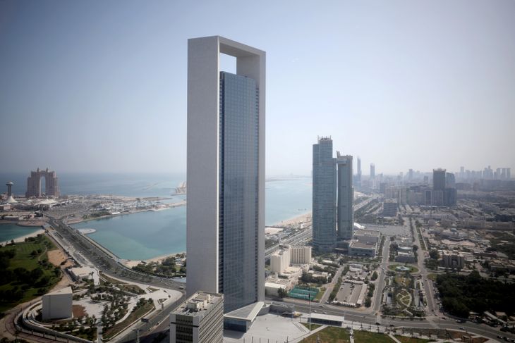 FOTO DE ARCHIVO: Vista general de la sede de ADNOC en Abu Dhabi, Emiratos Árabes Unidos, el 29 de mayo, 2019. REUTERS/Christopher Pike/Foto de Archivo FOTO DE ARCHIVO: Vista general de la sede de ADNOC en Abu Dhabi, Emiratos Árabes Unidos, el 29 de mayo, 2019. REUTERS/Christopher Pike/Foto de Archivo