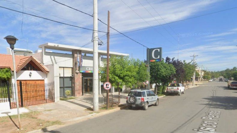 Robo al banco: imputaron a la pareja y uno de ellos vuelve a prisión por violar su libertad asistida | LM Neuquen Robo al banco: imputaron a la pareja y uno de ellos vuelve a prisión por violar su libertad asistida