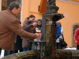 La fuente de cerveza, también es un atractivo turístico de Eslovenia La fuente de cerveza, también es un atractivo turístico de Eslovenia