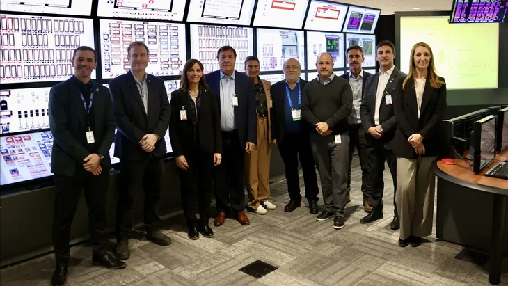 La delegación rionegrina junto a directivos de CANDU Energy. (Imagen: Gobierno de Río Negro) La delegación rionegrina junto a directivos de CANDU Energy. (Imagen: Gobierno de Río Negro)
