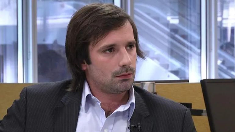 Santiago Viola, uno de los apoderados de LLA, aseguró que en el partido de Javier Milei entregaron "las boletas necesarias". Qué dice la ley electoral al respecto. Santiago Viola, uno de los apoderados de LLA, aseguró que en el partido de Javier Milei entregaron "las boletas necesarias". Qué dice la ley electoral al respecto.